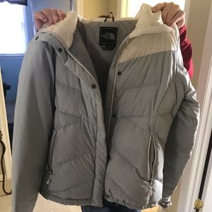 Size small north face puffer jacket